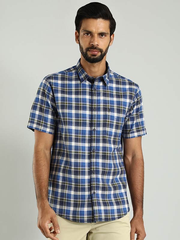 Indian Terrain Men's Regular Fit Half Sleeve Checkered Blue Shirt